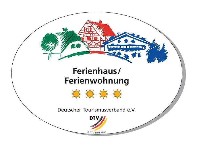 Panoramaferienwohnung Monika Mit Pool Appartamento